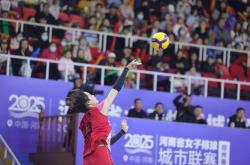 河南省女(nǚ)排城市(shì)联赛八(bā)强赛收官 郑州队顺利挺进总决赛