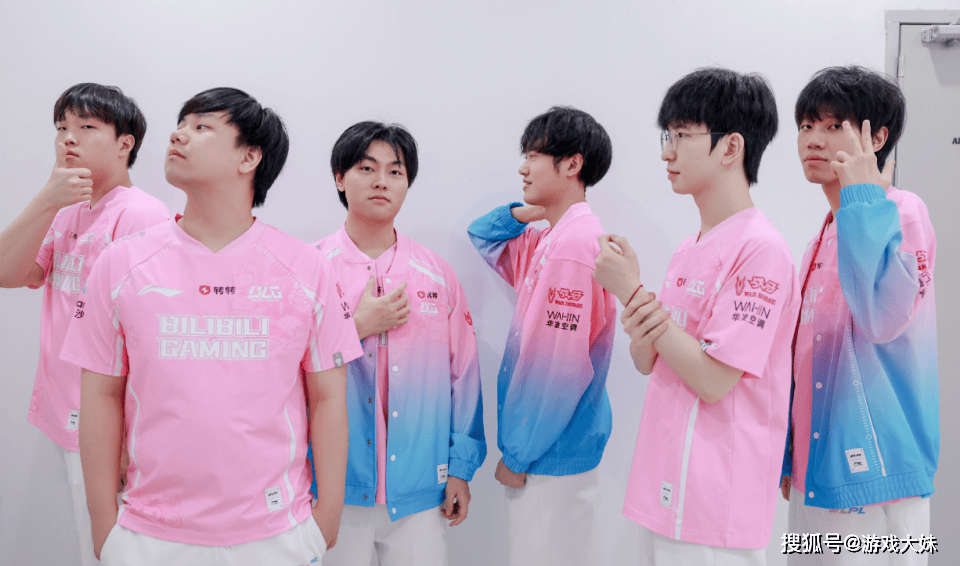 LOL电竞剧招聘演员,需要左手拿鼠标的人,疑似将饰演knight