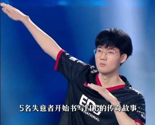 LPL史上零差评韩援，从惨遭降级到世界冠军，遭LPL多家战队哄抢