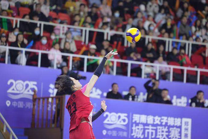 河南省女排城市联赛八强赛收官 郑州队顺利挺进总决赛